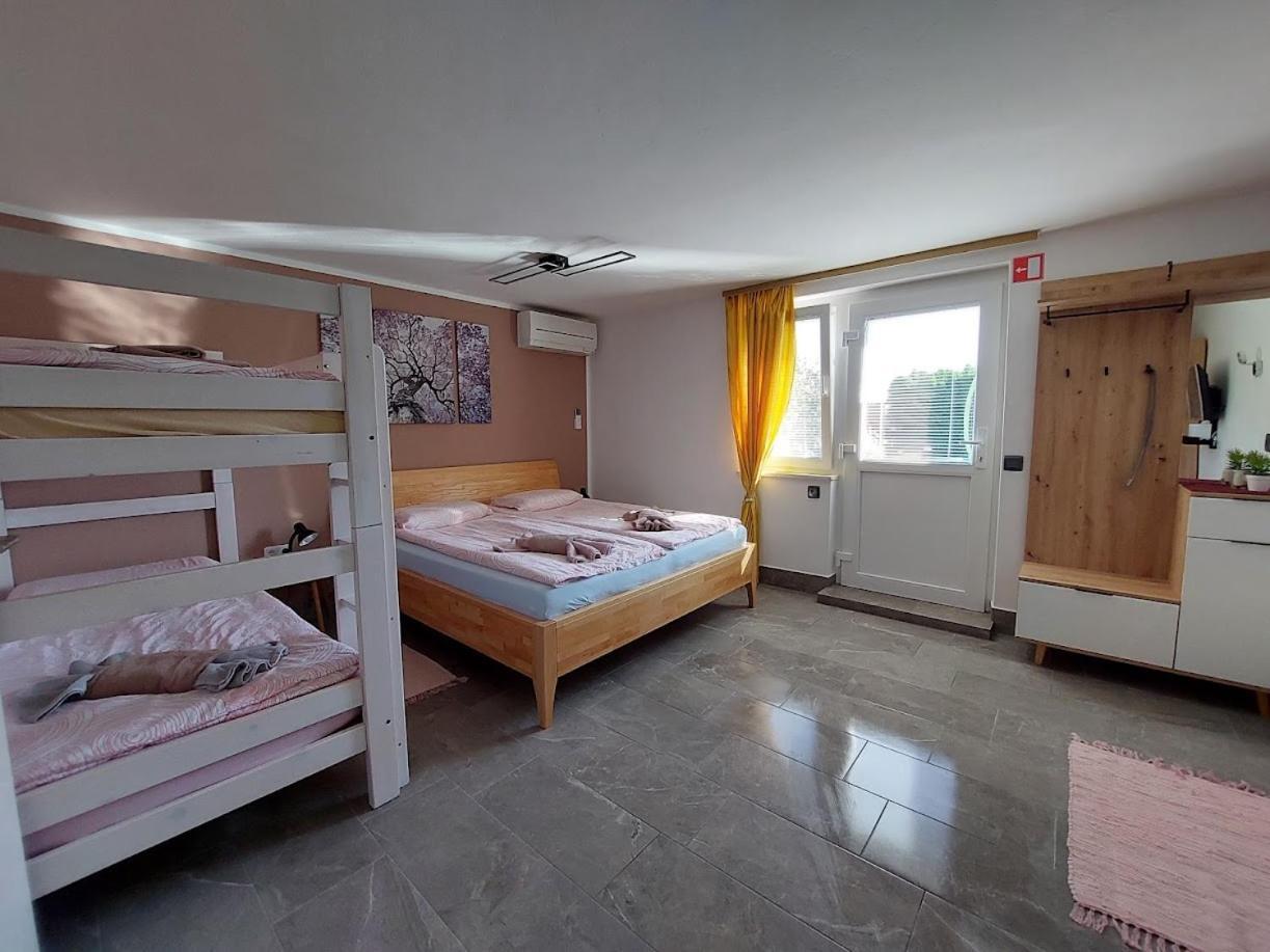 Apartma Zirovnik Cerklje na Gorenjskem Extérieur photo